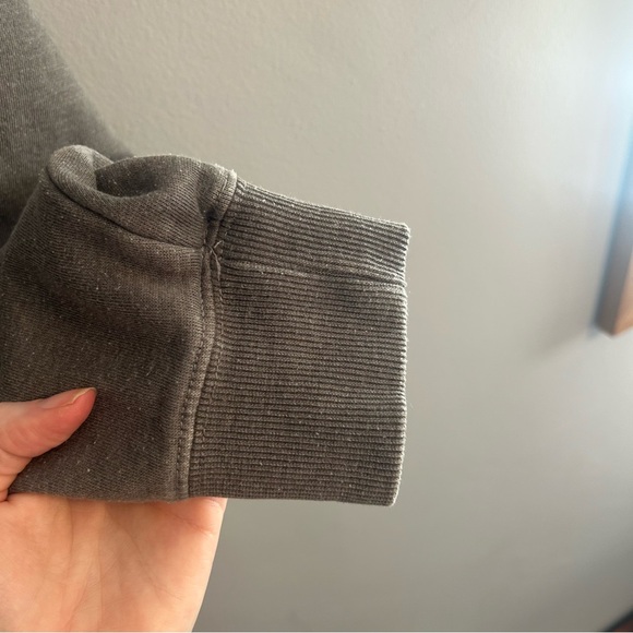 Wyoming Grand Teton Graphic Sweatshirt - Forever 21 - Picture 4 of 9